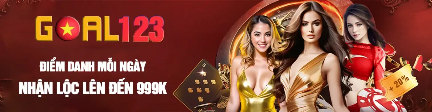 Sân cỏ xanh mướt với quả bóng và cầu thủ đang tranh tài, tượng trưng cho cá cược bóng đá tại king88 nổ hũ.